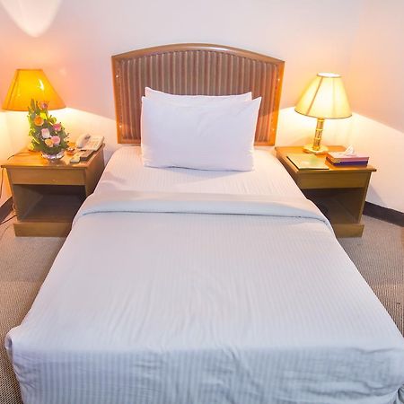 Hotel Swiss Park 达卡 外观 照片