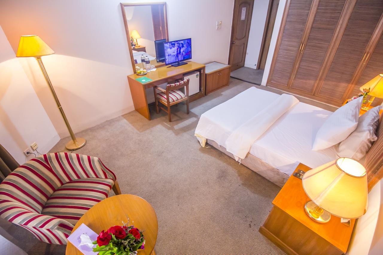 Hotel Swiss Park 达卡 外观 照片
