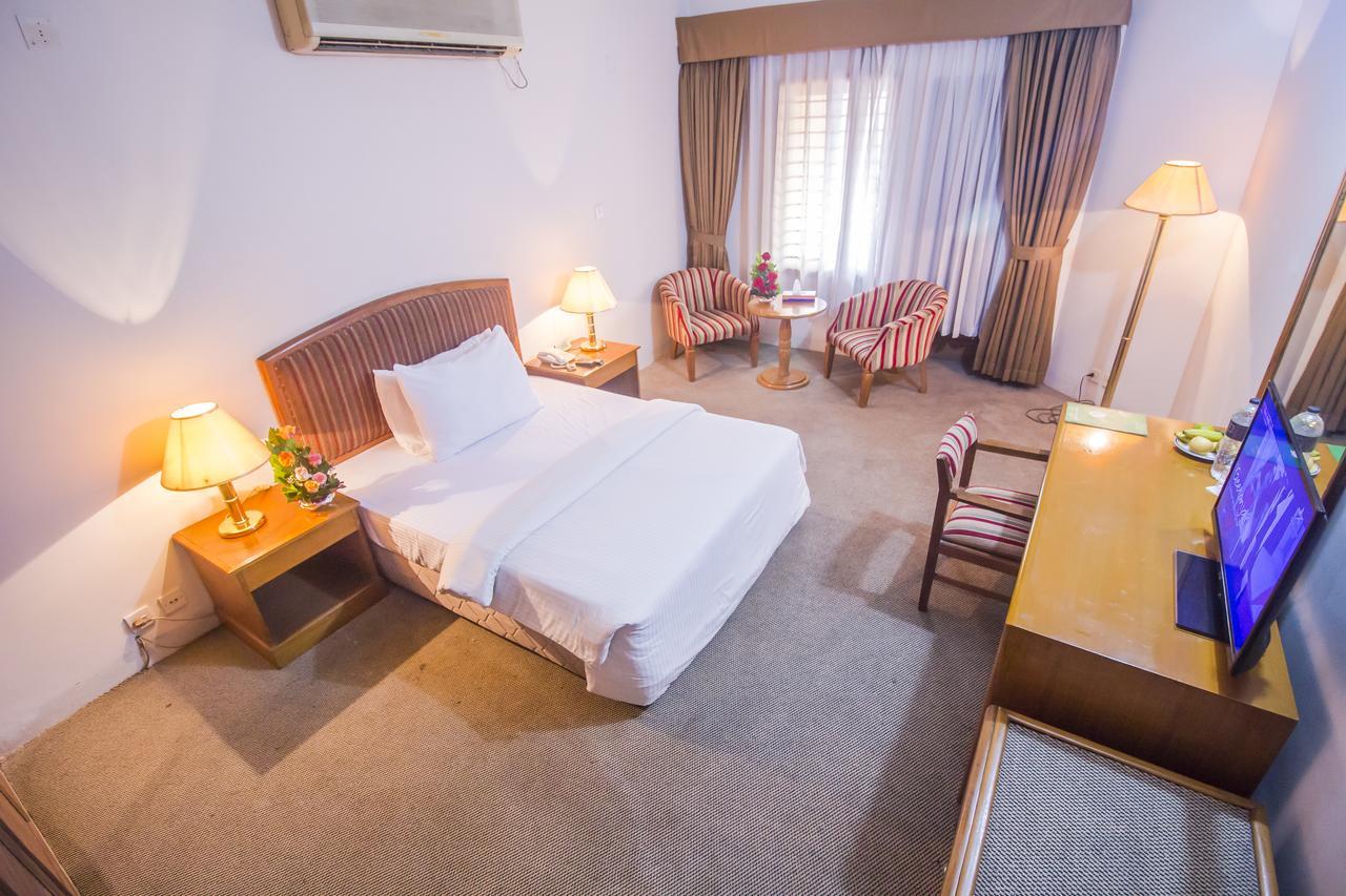 Hotel Swiss Park 达卡 外观 照片